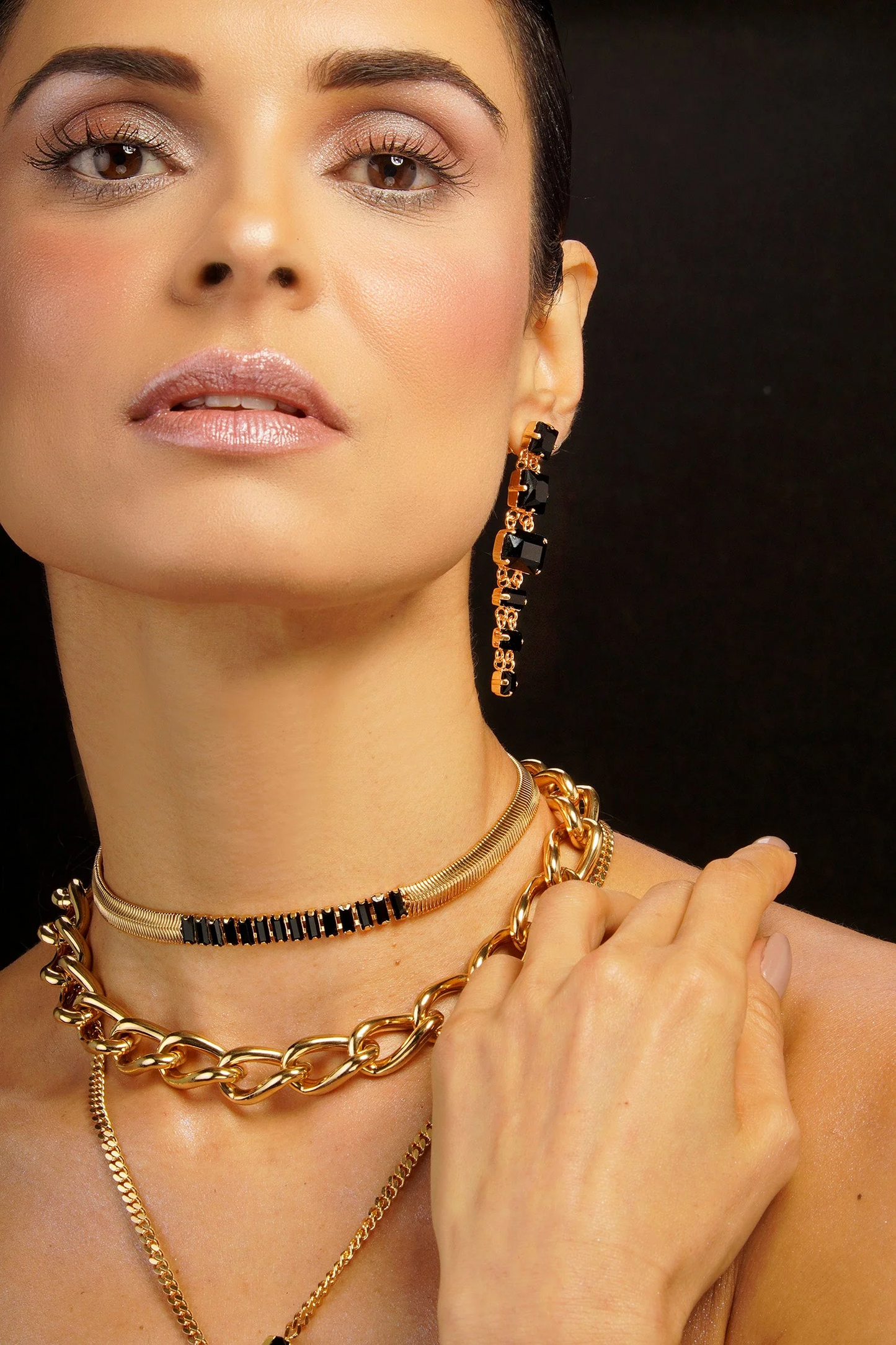 Cristina Sabatini - Elizabeth Crystal Choker
