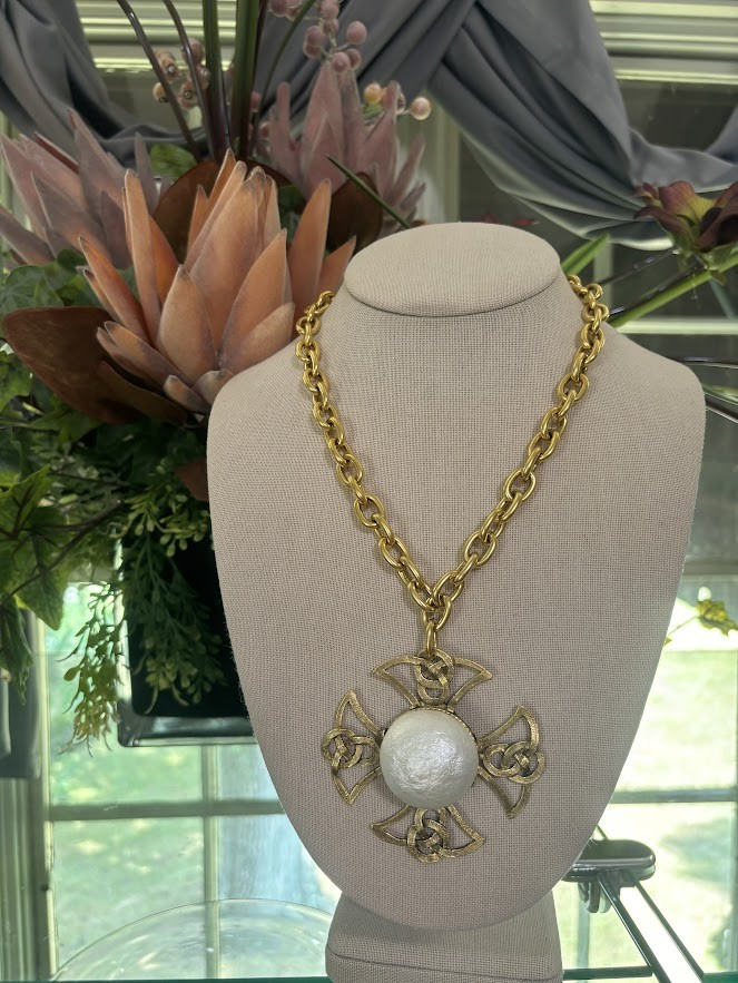 Yochi NY - Penelope Necklace - Pearl